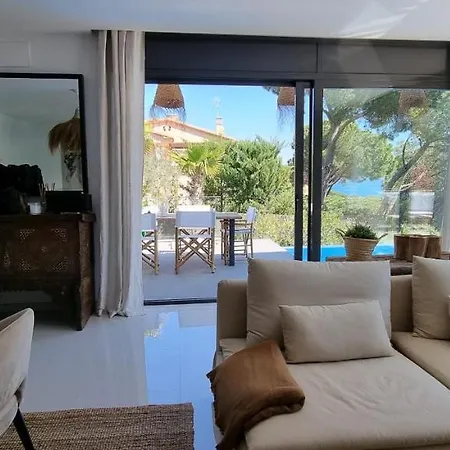 Casa Blanca Villa Pals